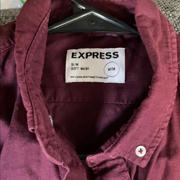 Express slim soft wash button down shirt - Picture 2 of 2